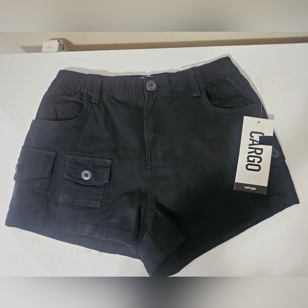 Women’s Refuge Cargo Shorts Black Small NWT